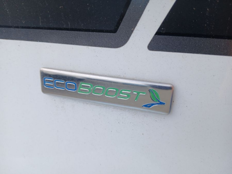 Photo 29 de l'offre de FORD TOURNEO COURIER 100 Ess. BVM6 SPORT GPS JA16 Radars Attel. 1ère Main Suivie à 11690€ chez Mérignac auto