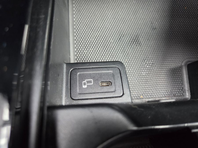 Photo 28 de l'offre de MERCEDES-BENZ CLASSE A 200D 150 8G-DCT BUSINESS SOLUTION CUIR 1ère Main à 27450€ chez Mérignac auto