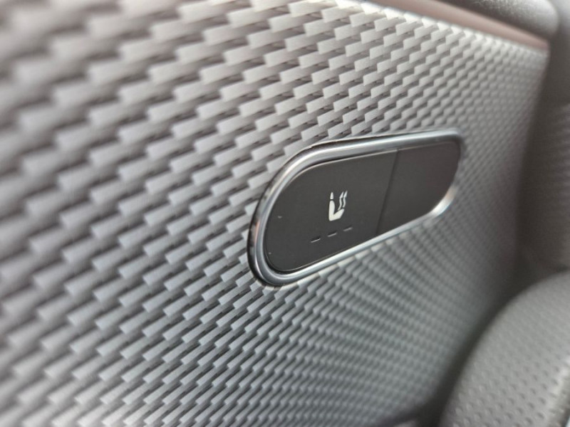 Photo 9 de l'offre de MERCEDES-BENZ CLASSE A 200D 150 8G-DCT BUSINESS SOLUTION CUIR 1ère Main à 27450€ chez Mérignac auto