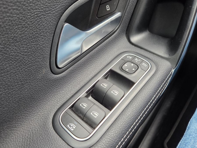 Photo 32 de l'offre de MERCEDES-BENZ CLASSE A 200D 150 8G-DCT BUSINESS SOLUTION CUIR 1ère Main à 27450€ chez Mérignac auto