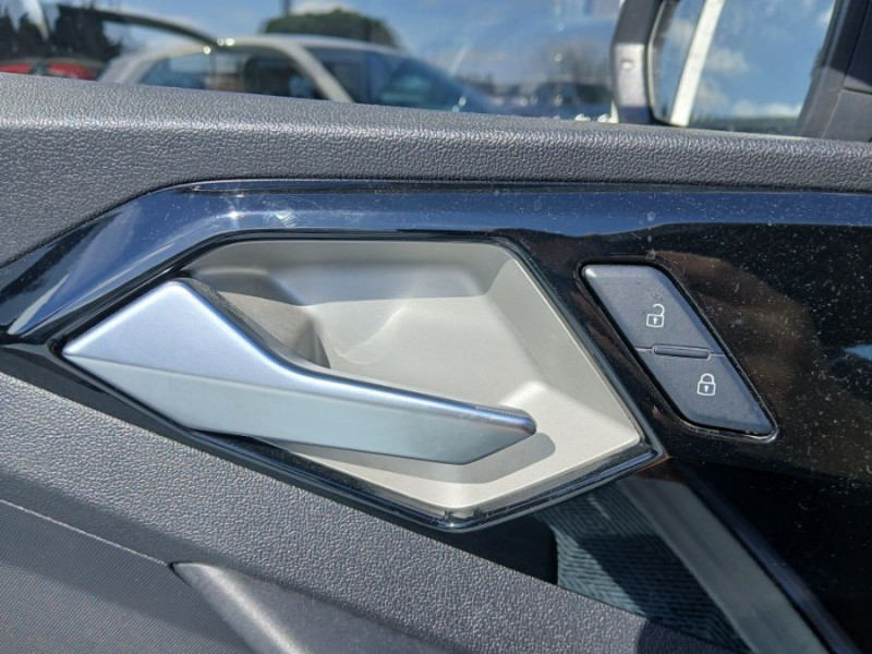Photo 32 de l'offre de AUDI A1 30 TFSI 116 S Tronic DESIGN LUXE CUIR LED JA17 à 18450€ chez Mérignac auto
