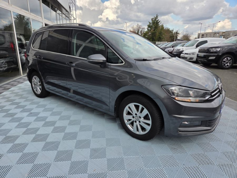 Photo 2 de l'offre de VOLKSWAGEN TOURAN III 1.5 TSI 150 DSG7 CARAT HIGHLINE CUIR SE GPS ACC SC 5PL 1ère Main à 26950€ chez Mérignac auto