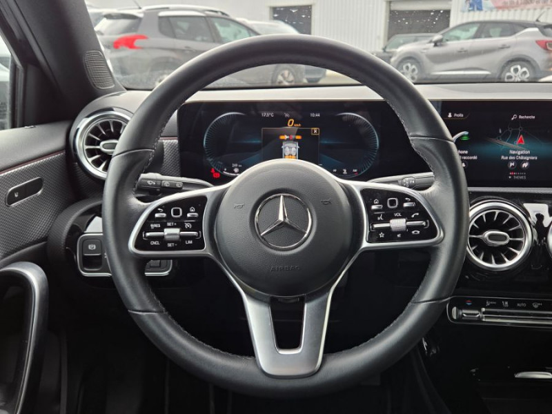 Photo 19 de l'offre de MERCEDES-BENZ CLASSE A 200D 150 8G-DCT BUSINESS SOLUTION CUIR 1ère Main à 27450€ chez Mérignac auto