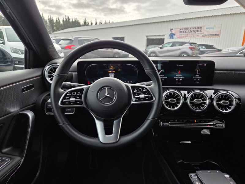 Photo 6 de l'offre de MERCEDES-BENZ CLASSE A 200D 150 8G-DCT BUSINESS SOLUTION CUIR 1ère Main à 27450€ chez Mérignac auto
