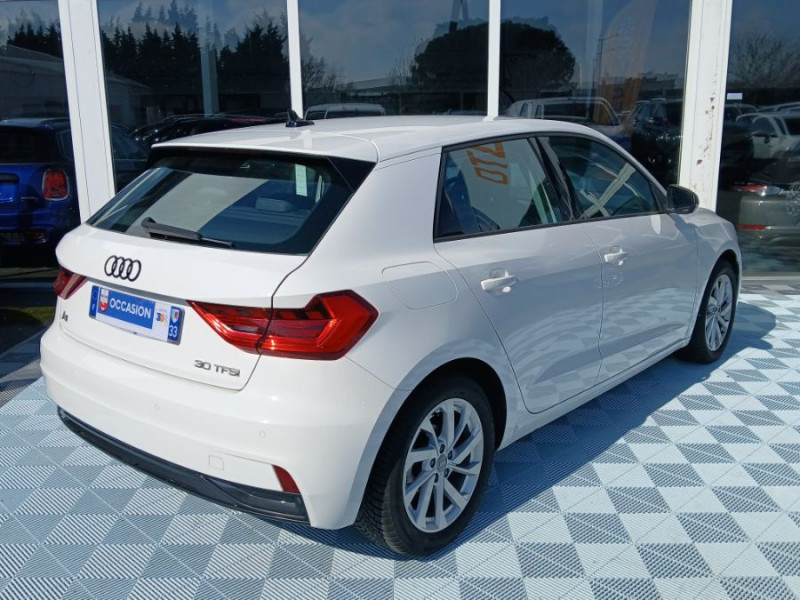 Photo 3 de l'offre de AUDI A1 30 TFSI 116 S Tronic DESIGN LUXE CUIR LED JA17 à 18450€ chez Mérignac auto