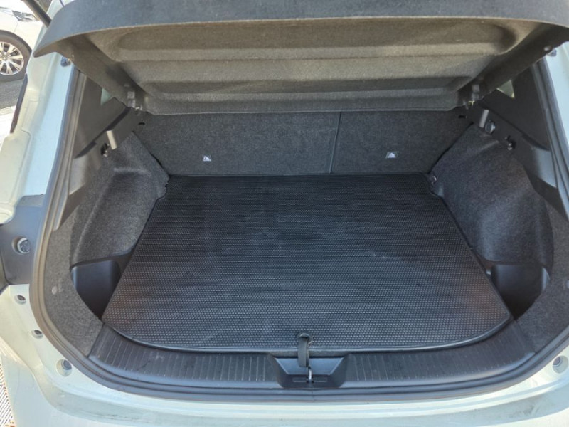 Photo 15 de l'offre de NISSAN QASHQAI 1.3 Mild Hybrid 140 BVM6 N-CONNECTA 360° Toit Pano Attel. à 20950€ chez Mérignac auto