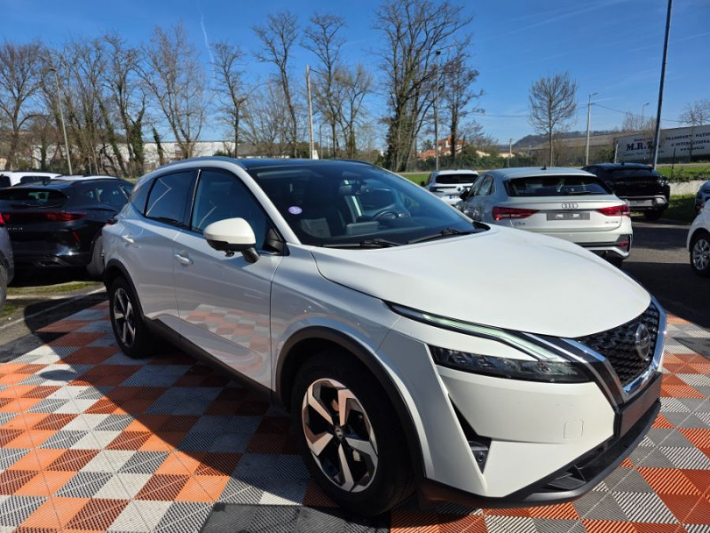 Photo 2 de l'offre de NISSAN QASHQAI 1.3 Mild Hybrid 140 BVM6 N-CONNECTA 360° Toit Pano Attel. à 20950€ chez Mérignac auto