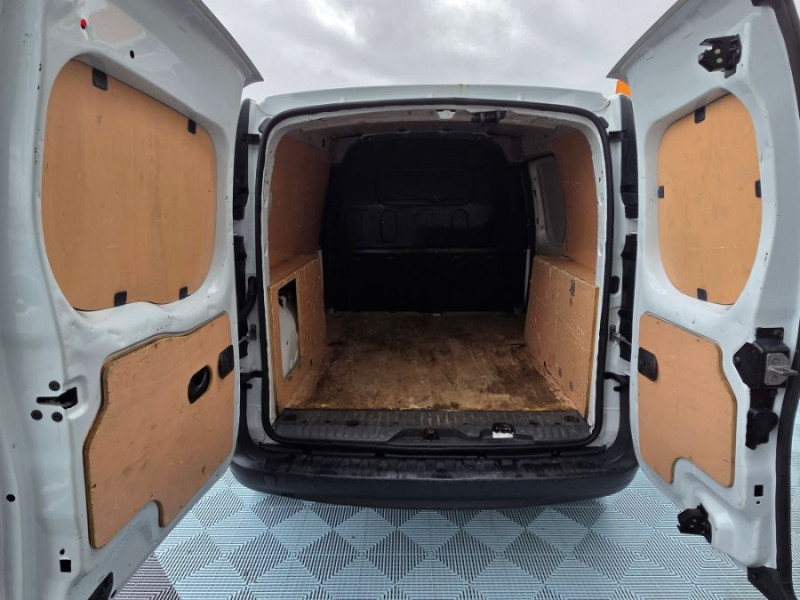 Photo 5 de l'offre de RENAULT KANGOO EXPRESS II 1.5 Blue dCi 75 GRAND CONFORT CLIM 2PL 1ère Main 9900.H.T. à 9900€ chez Mérignac auto