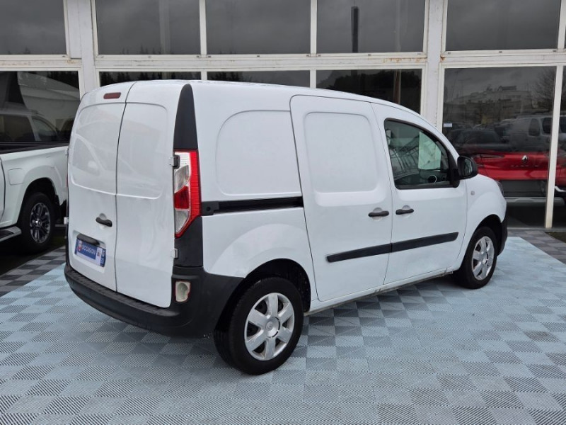 Photo 4 de l'offre de RENAULT KANGOO EXPRESS II 1.5 Blue dCi 75 GRAND CONFORT CLIM 2PL 1ère Main 9900.H.T. à 9900€ chez Mérignac auto