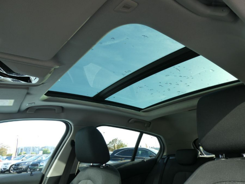 Photo 5 de l'offre de BMW SERIE 1 (F40) 116iA 109 BVA7 AVANTAGE GPS TOIT Ouvrant CarPlay à 21450€ chez Mérignac auto