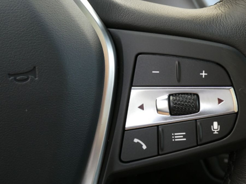 Photo 30 de l'offre de BMW SERIE 1 (F40) 116iA 109 BVA7 AVANTAGE GPS TOIT Ouvrant CarPlay à 21450€ chez Mérignac auto