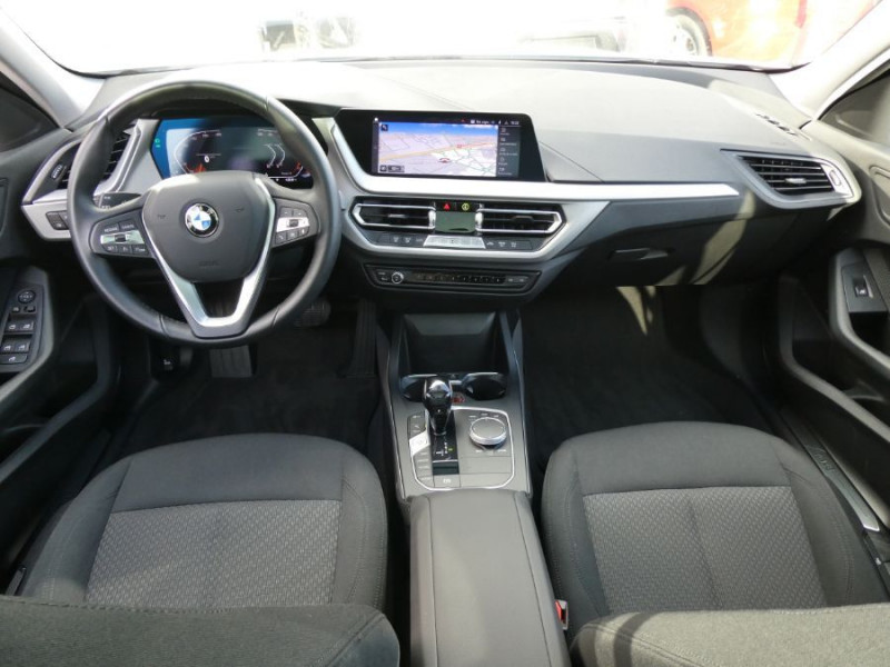 Photo 13 de l'offre de BMW SERIE 1 (F40) 116iA 109 BVA7 AVANTAGE GPS TOIT Ouvrant CarPlay à 21450€ chez Mérignac auto