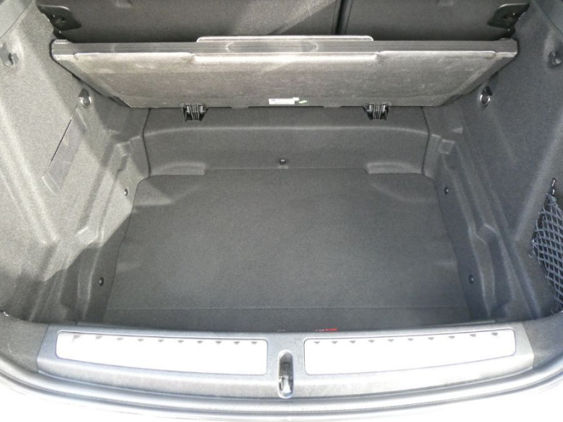 Photo 35 de l'offre de BMW SERIE 1 (F40) 116iA 109 BVA7 AVANTAGE GPS TOIT Ouvrant CarPlay à 21450€ chez Mérignac auto