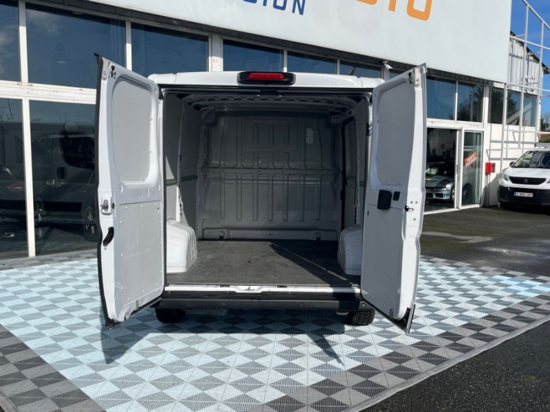 Photo 6 de l'offre de OPEL MOVANO 2.2 BlueHDi 140 BVM6 L1H1 GPS Camera CLIM Auto Ptes 270° 19450.H.T. à 19450€ chez Mérignac auto