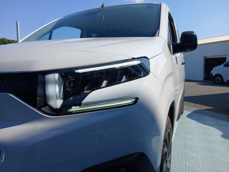 Photo 33 de l'offre de CITROEN BERLINGO 1.5 BlueHDi 130 EAT8 N1 MAX Camera 3 Sièges Arr. à 26950€ chez Mérignac auto