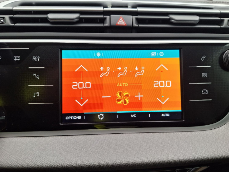 Photo 11 de l'offre de CITROEN GRAND C4 SPACETOURER 1.5 BlueHDi 130 BVM6 SHINE Camera JA17 7PL 1ère Main à 21950€ chez Mérignac auto