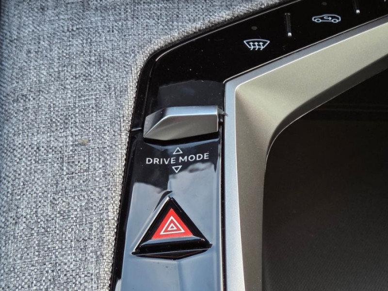 Photo 22 de l'offre de PEUGEOT 5008 HYBRID 145 e-DCS6 GT 7PL Hayon EL. LED SC 2026 à 35950€ chez Mérignac auto