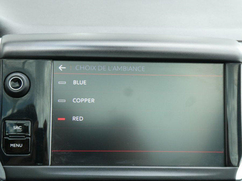 Photo 23 de l'offre de PEUGEOT 2008 1.2 PureTech 130 BVM6 Ph2 GT LINE TOIT Pano CarPlay Grip.C. à 11450€ chez Mérignac auto