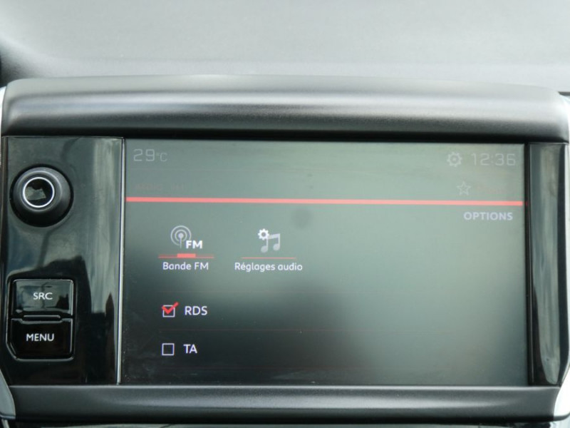 Photo 22 de l'offre de PEUGEOT 2008 1.2 PureTech 130 BVM6 Ph2 GT LINE TOIT Pano CarPlay Grip.C. à 11450€ chez Mérignac auto