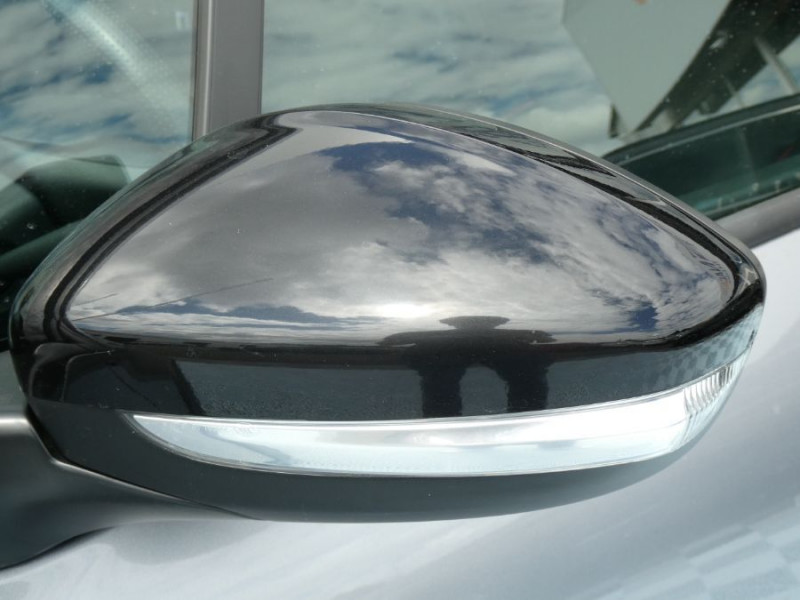 Photo 39 de l'offre de PEUGEOT 2008 1.2 PureTech 130 BVM6 Ph2 GT LINE TOIT Pano CarPlay Grip.C. à 11450€ chez Mérignac auto