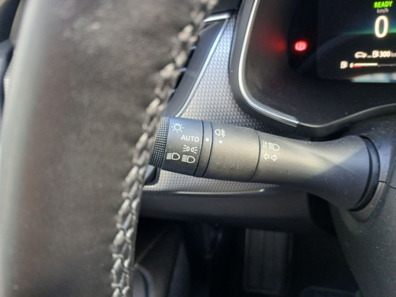 Photo 37 de l'offre de RENAULT ARKANA 1.6 E-TECH 145 BVA HYBRIDE TECHNO RS TOIT Ouvrant GPS 9.3" JA18 à 23950€ chez Mérignac auto