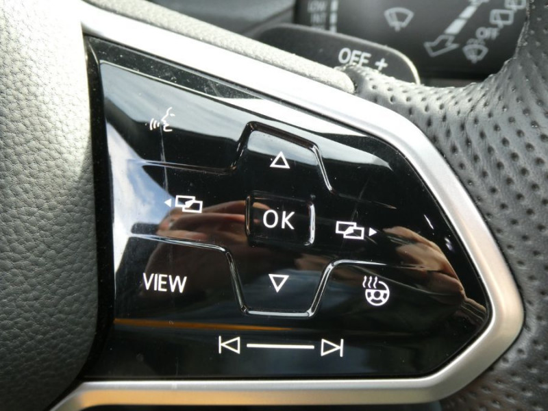 Photo 24 de l'offre de VOLKSWAGEN GOLF VIII 1.4 HYBRID 245 GTE GPS Cockpit ACC SC LED+ AB.10LED à 27450€ chez Mérignac auto