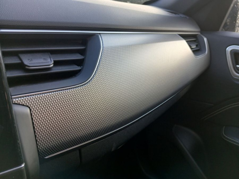 Photo 32 de l'offre de RENAULT ARKANA 1.6 E-TECH 145 BVA HYBRIDE TECHNO RS TOIT Ouvrant GPS 9.3" JA18 à 23950€ chez Mérignac auto