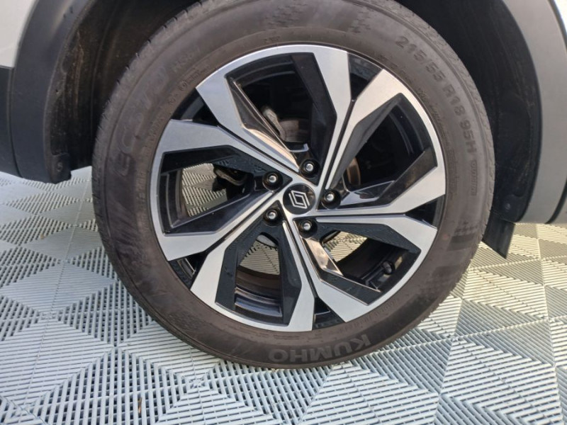 Photo 17 de l'offre de RENAULT ARKANA 1.6 E-TECH 145 BVA HYBRIDE TECHNO RS TOIT Ouvrant GPS 9.3" JA18 à 23950€ chez Mérignac auto