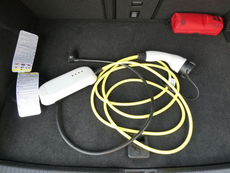 Photo 10 de l'offre de VOLKSWAGEN GOLF VIII 1.4 HYBRID 245 GTE GPS Cockpit ACC SC LED+ AB.10LED à 27450€ chez Mérignac auto