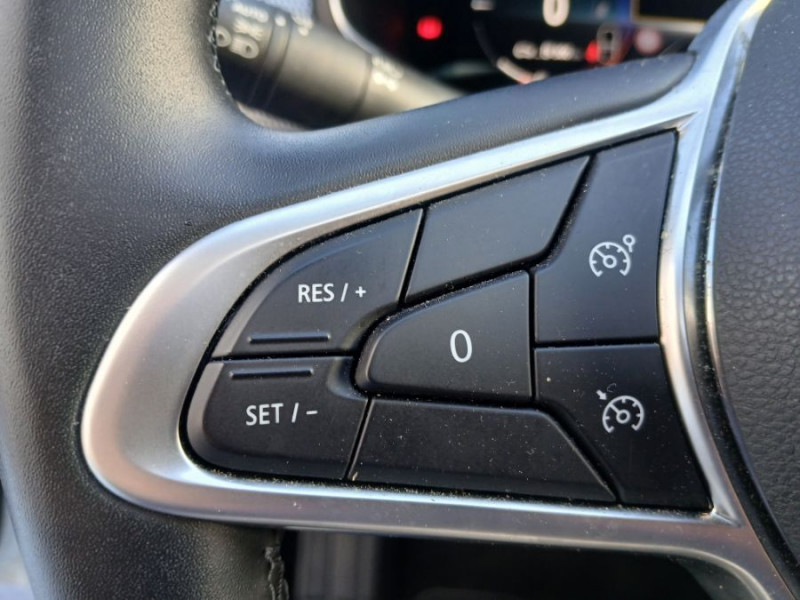 Photo 29 de l'offre de RENAULT ARKANA 1.6 E-TECH 145 BVA HYBRIDE TECHNO RS TOIT Ouvrant GPS 9.3" JA18 à 23950€ chez Mérignac auto
