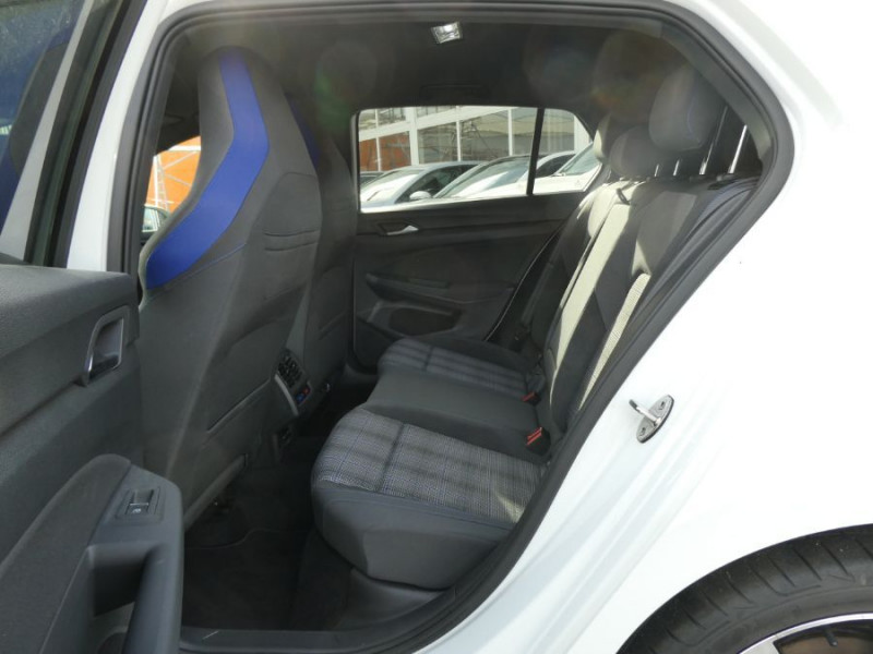 Photo 15 de l'offre de VOLKSWAGEN GOLF VIII 1.4 HYBRID 245 GTE GPS Cockpit ACC SC LED+ AB.10LED à 27450€ chez Mérignac auto