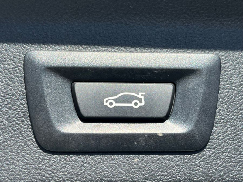 Photo 17 de l'offre de BMW X3 (G01) XDRIVE 30DA 286 X LINE CUIR Sport 360° Attel. 1ère Main à 41900€ chez Mérignac auto