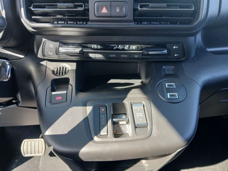 Photo 29 de l'offre de CITROEN BERLINGO 1.5 BlueHDi 130 EAT8 N1 MAX Camera 3 Sièges Arr. à 26950€ chez Mérignac auto