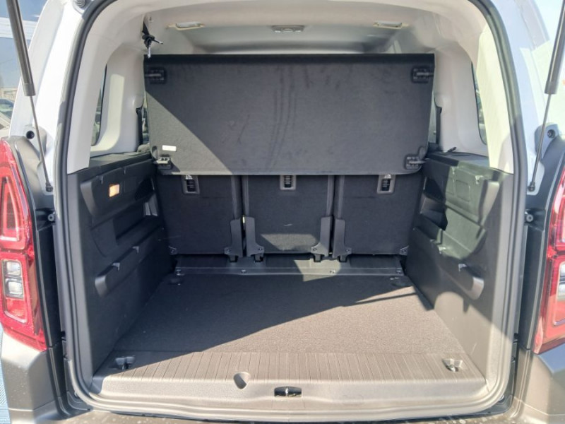 Photo 17 de l'offre de CITROEN BERLINGO 1.5 BlueHDi 130 EAT8 N1 MAX Camera 3 Sièges Arr. à 26950€ chez Mérignac auto