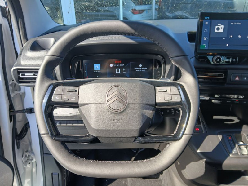 Photo 14 de l'offre de CITROEN BERLINGO 1.5 BlueHDi 130 EAT8 N1 MAX Camera 3 Sièges Arr. à 26950€ chez Mérignac auto