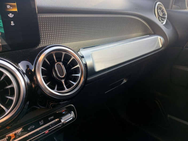 Photo 38 de l'offre de MERCEDES-BENZ GLB 200D 150 8G-Tronic 2WD BUSINESS SOLUTION Hayon EL. 7PL à 35890€ chez Mérignac auto