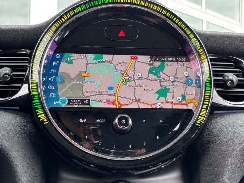 Photo 6 de l'offre de MINI MINI III (F56) NEW 1.5i 136 BVA7 COOPER GPS LED CarPlay Jantes Black à 22980€ chez Mérignac auto