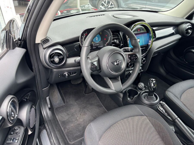 Photo 13 de l'offre de MINI MINI III (F56) NEW 1.5i 136 BVA7 COOPER GPS LED CarPlay Jantes Black à 22980€ chez Mérignac auto