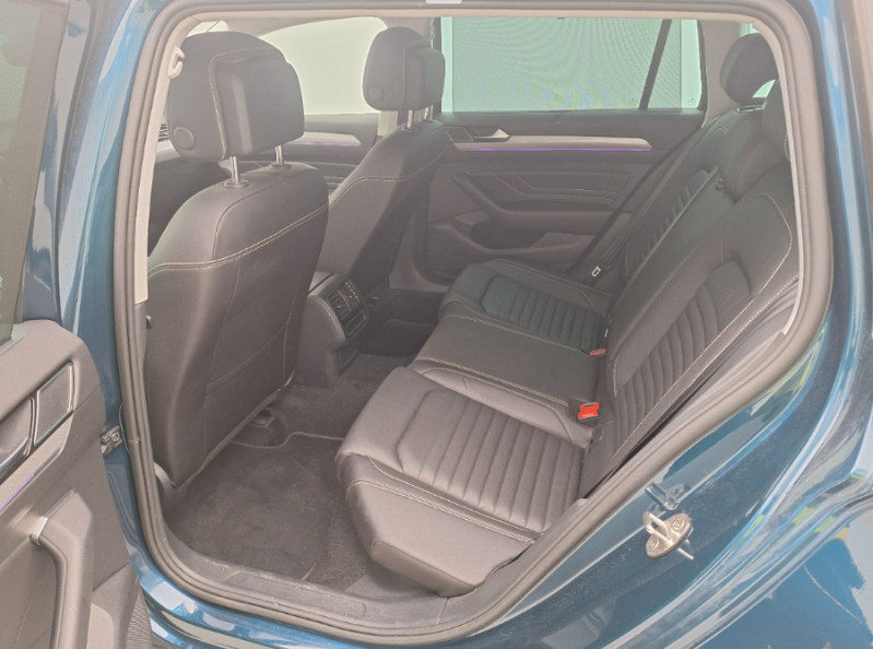 Photo 5 de l'offre de VOLKSWAGEN PASSAT SW VIII 1.5 TSI 150 DSG7 STYLE BUSINESS CUIR GPS ACC Hayon EL. 1ère Main à 29500€ chez Mérignac auto