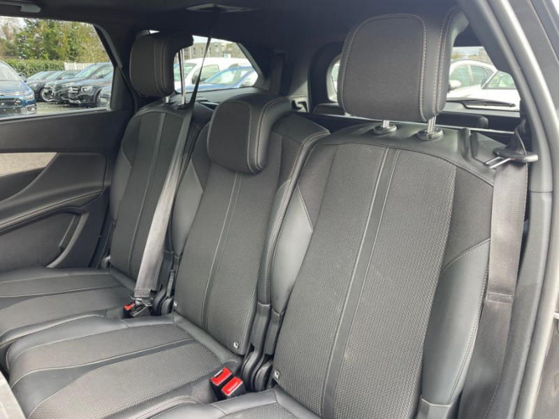 Photo 29 de l'offre de PEUGEOT 5008 II 1.5 BlueHDi 130 EAT8 GT TOE Camera 360° 7PL à 27950€ chez Mérignac auto