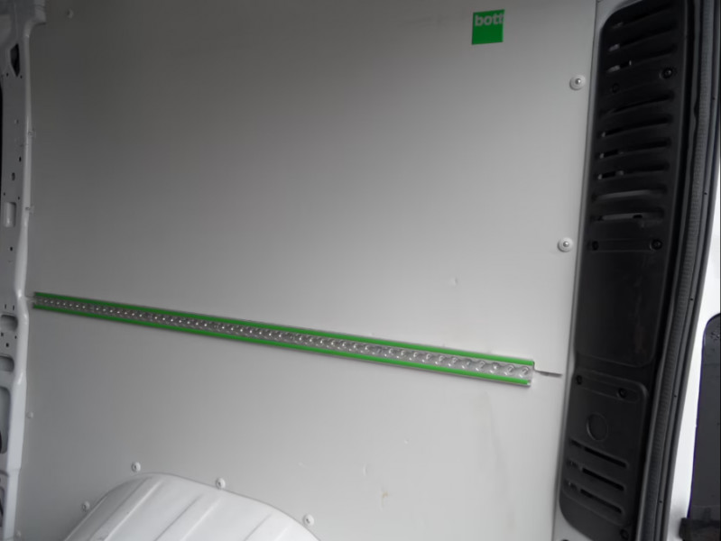 Photo 13 de l'offre de OPEL MOVANO 2.2 BlueHDi 140 BVM6 L2H1 3T5 GPS Camera CLIM Auto 20470.H.T. à 20470€ chez Mérignac auto