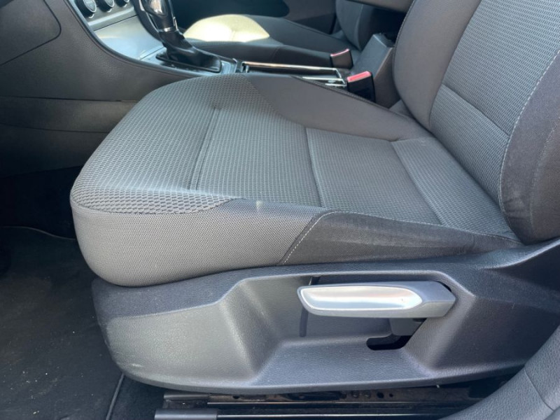 Photo 24 de l'offre de VOLKSWAGEN GOLF 1.4 TSI 140 DSG7 CONFORTLINE GPS Radars ACC à 11950€ chez Mérignac auto