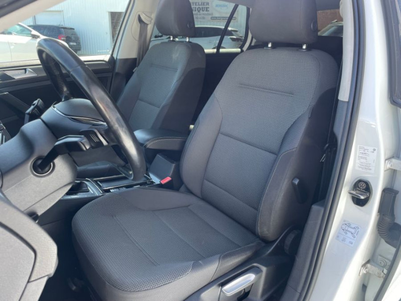 Photo 4 de l'offre de VOLKSWAGEN GOLF 1.4 TSI 140 DSG7 CONFORTLINE GPS Radars ACC à 11950€ chez Mérignac auto