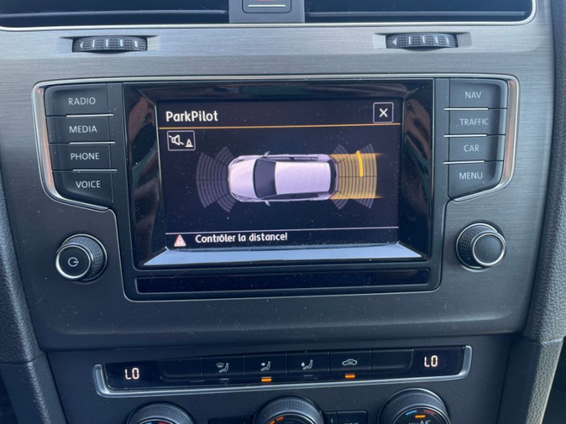 Photo 19 de l'offre de VOLKSWAGEN GOLF 1.4 TSI 140 DSG7 CONFORTLINE GPS Radars ACC à 11950€ chez Mérignac auto
