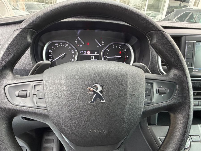 Photo 17 de l'offre de PEUGEOT EXPERT FOURGON 2.0 BlueHDi 145 EAT8 ASPHALT GPS Attel. 1ère Main 22250.H.T à 22250€ chez Mérignac auto