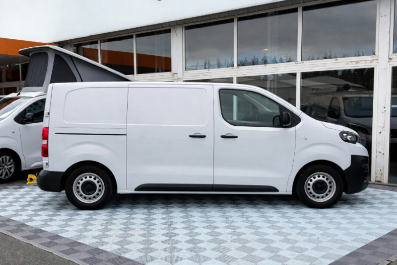 Photo 14 de l'offre de PEUGEOT EXPERT FOURGON 2.0 BlueHDi 145 EAT8 ASPHALT GPS Attel. 1ère Main 22250.H.T à 22250€ chez Mérignac auto