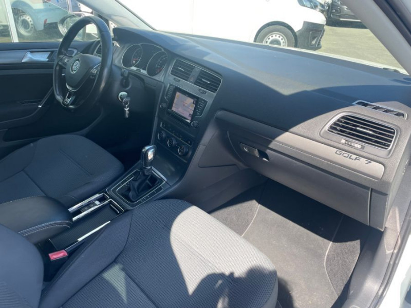 Photo 21 de l'offre de VOLKSWAGEN GOLF 1.4 TSI 140 DSG7 CONFORTLINE GPS Radars ACC à 11950€ chez Mérignac auto
