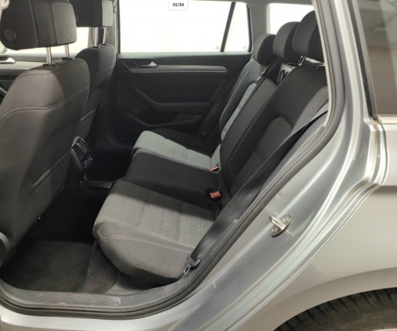 Photo 6 de l'offre de VOLKSWAGEN PASSAT SW VIII 2.0 TDI 122 DSG7 STYLE BUSINESS GPS Radars ACC Hayon EL. 1ère Main à 22450€ chez Mérignac auto