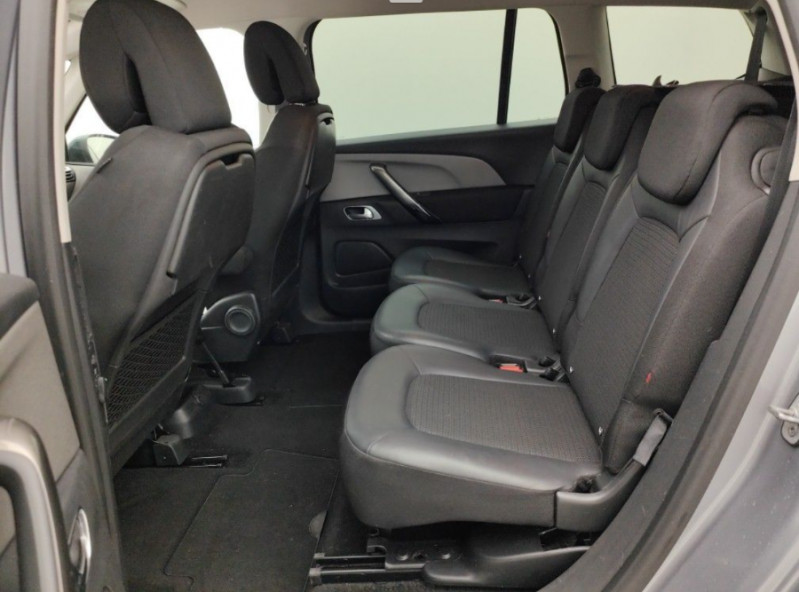 Photo 6 de l'offre de CITROEN GRAND C4 SPACETOURER 1.5 BlueHDi 130 EAT8 SHINE Cam360° Attel. 7PL 1ère Main à 23450€ chez Mérignac auto