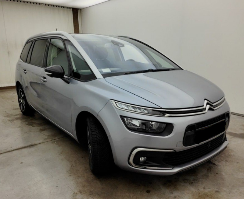 Photo 2 de l'offre de CITROEN GRAND C4 SPACETOURER 1.5 BlueHDi 130 EAT8 SHINE Cam360° Attel. 7PL 1ère Main à 23450€ chez Mérignac auto